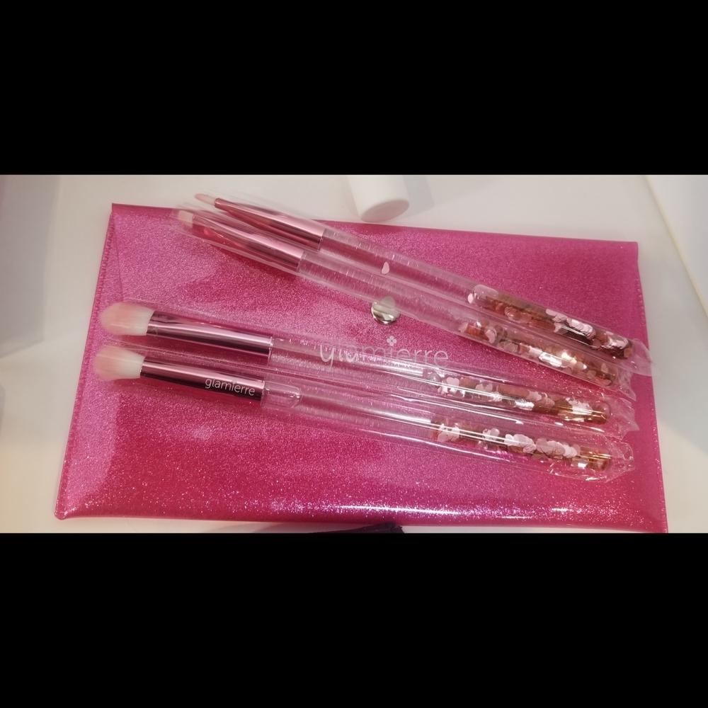 Glamierre pink luxe glitter eyeshadow brushes